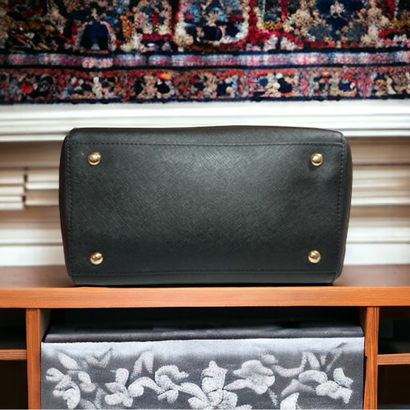 Michael Kors Saffiano Ayden Black Leather Satchel Handbag Excellent Condition - Picture 12 of 17